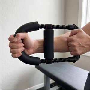 Sportneer Black Hand Grip Strengthener for Men - Foam Handle Resistance Trainer